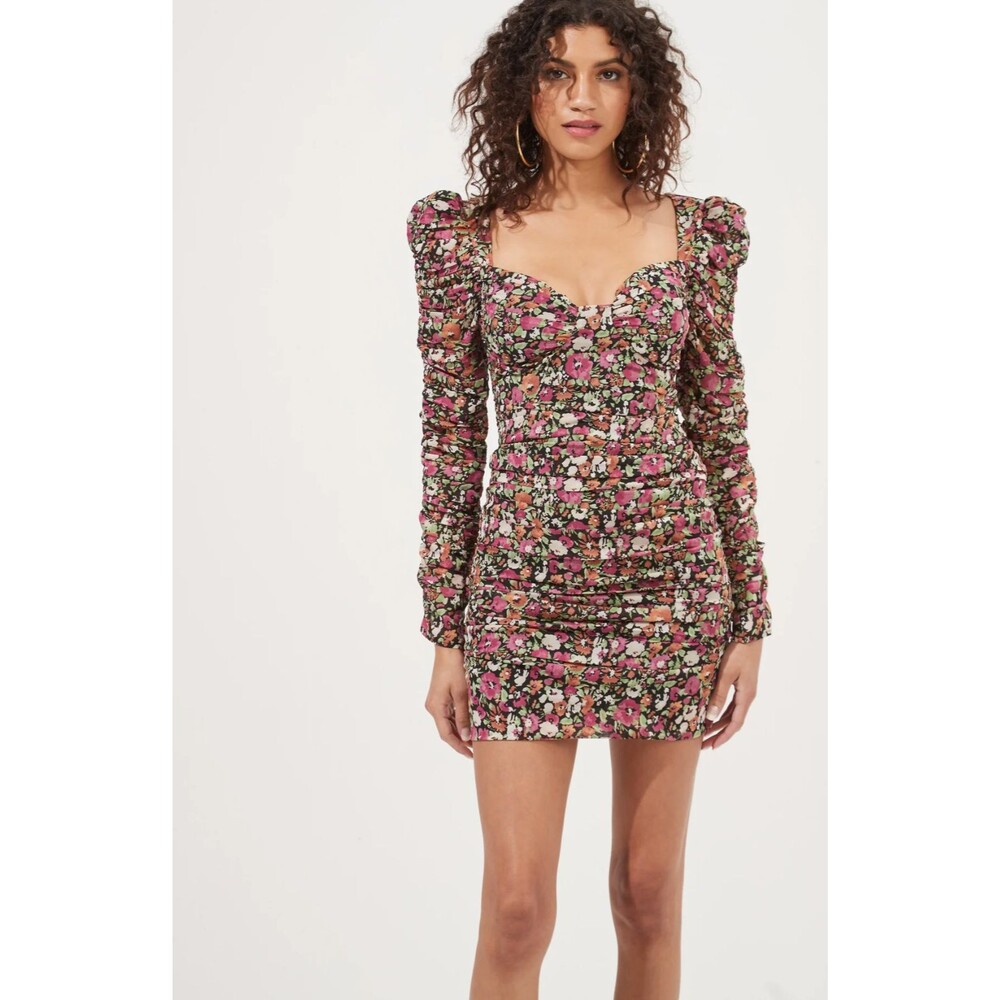 ASTR Nordstrom Jadine Ruched Floral Sweetheart Mini Dress M Long Sleeve NWT B17